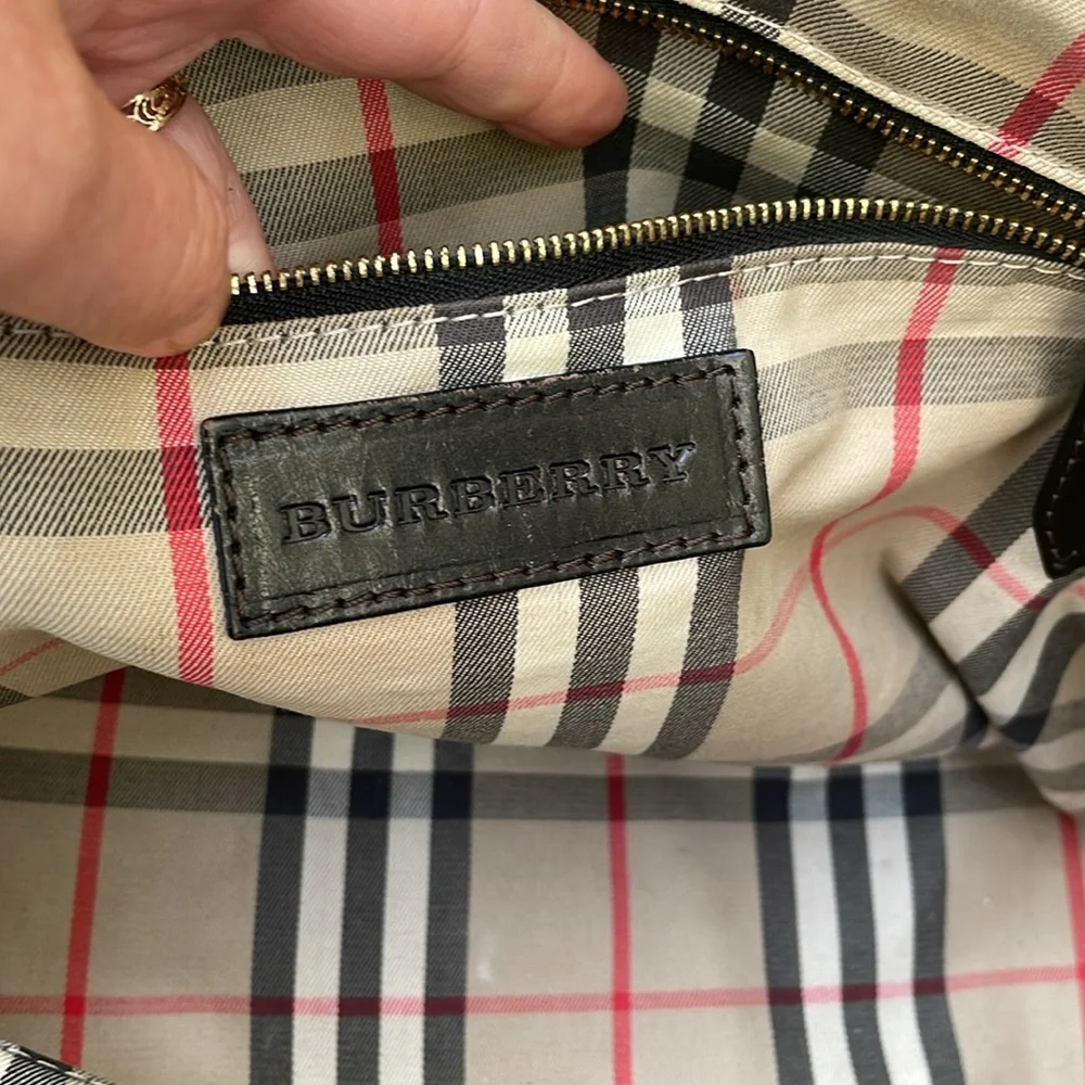Vintage dark brown/gold Burberry calfskin leather boiling bag with lock and key